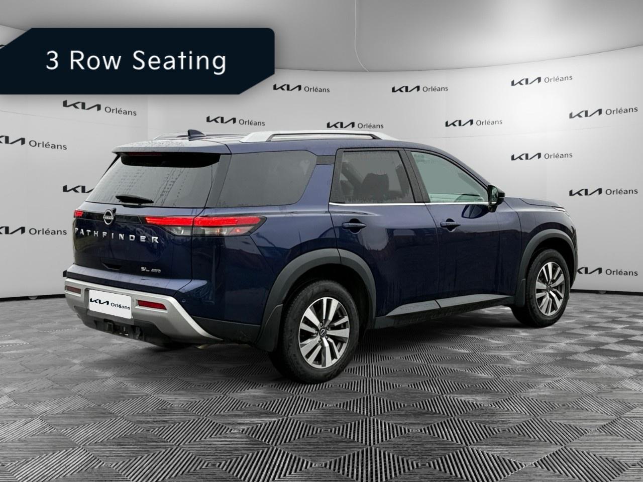 2023 Nissan Pathfinder SL 4WD Photo4