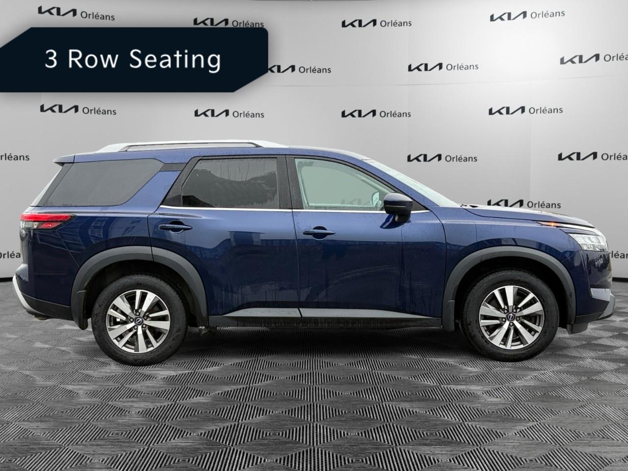 2023 Nissan Pathfinder SL 4WD Photo