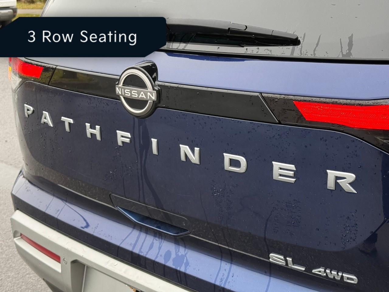 2023 Nissan Pathfinder SL 4WD Photo