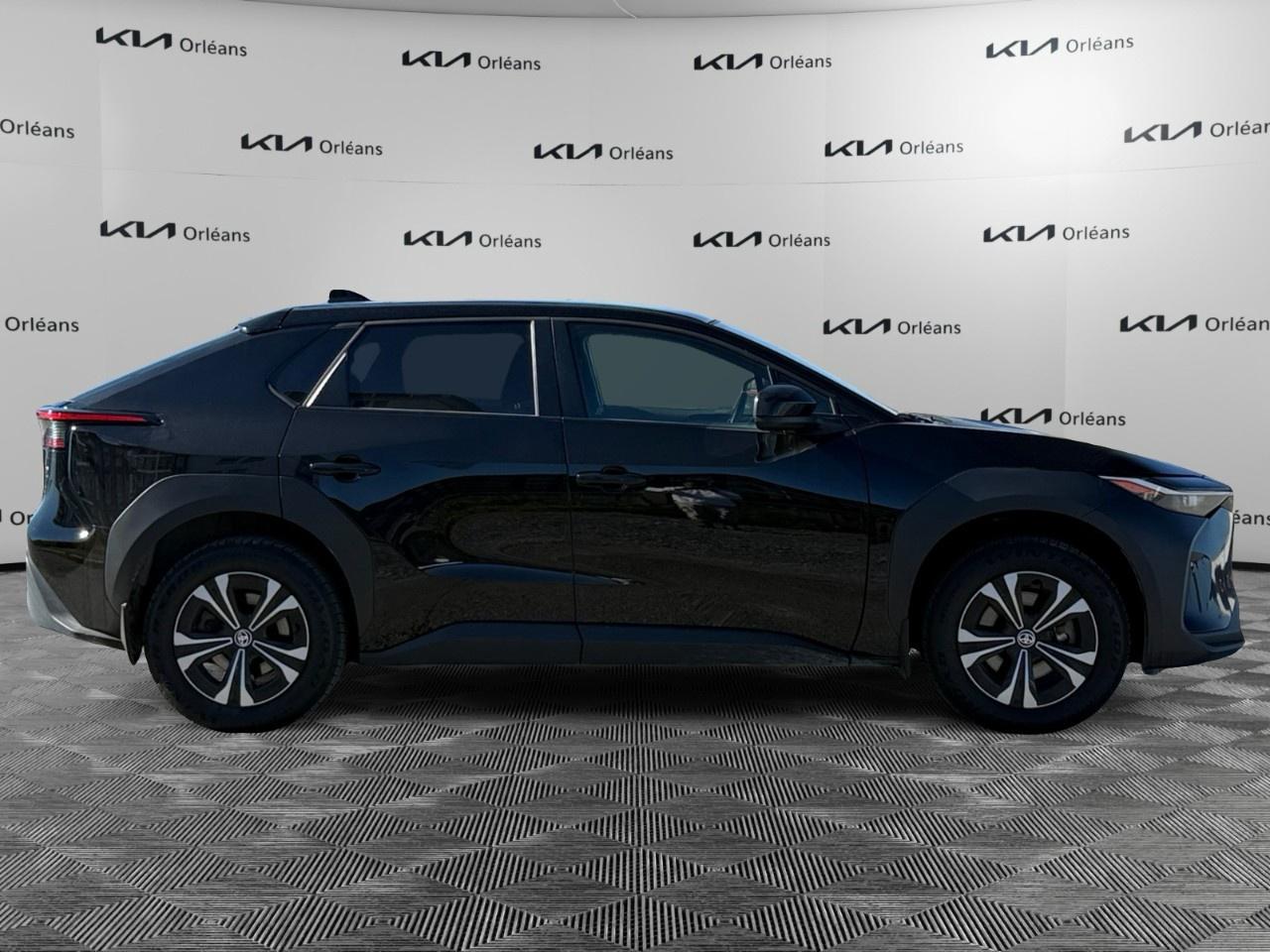 2023 Toyota bZ4X XLE AWD Photo