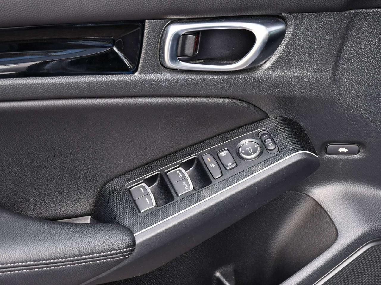 2025 Honda Civic Hybrid Photo