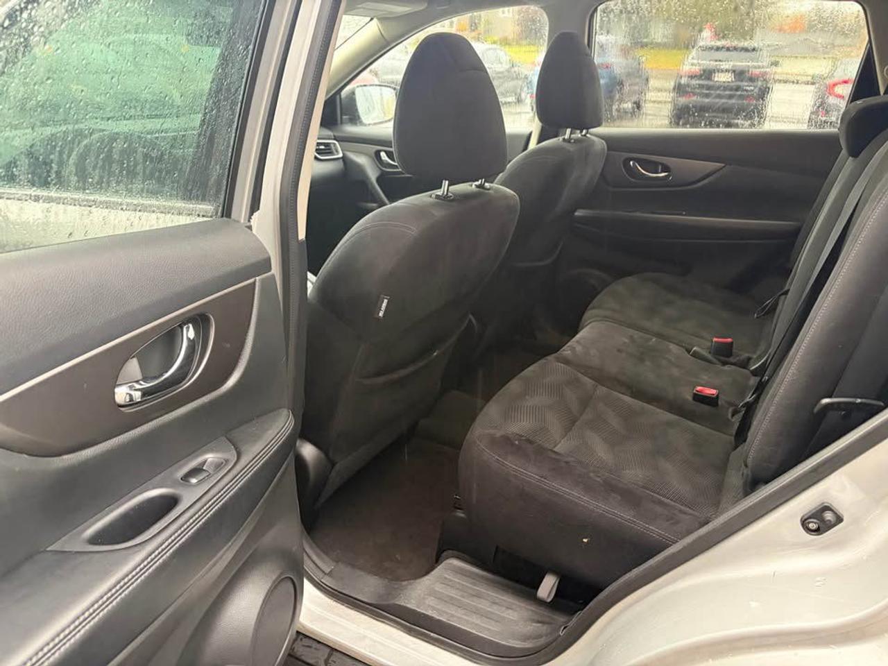 2014 Nissan Rogue S AWD Photo