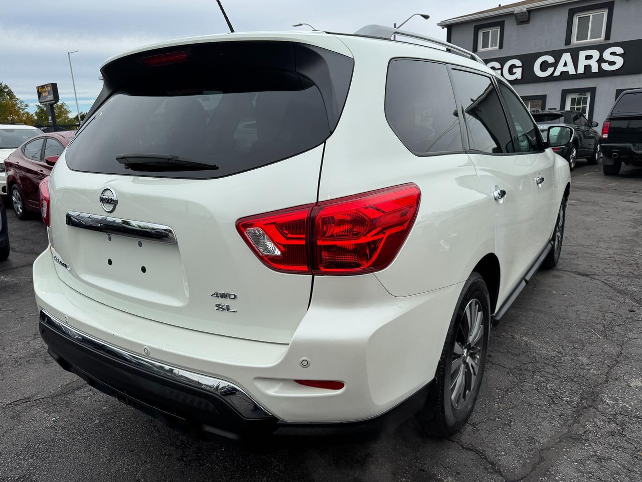 2017 Nissan Pathfinder SL 4WD | NO ACCIDENTS | CERTIFIED Photo