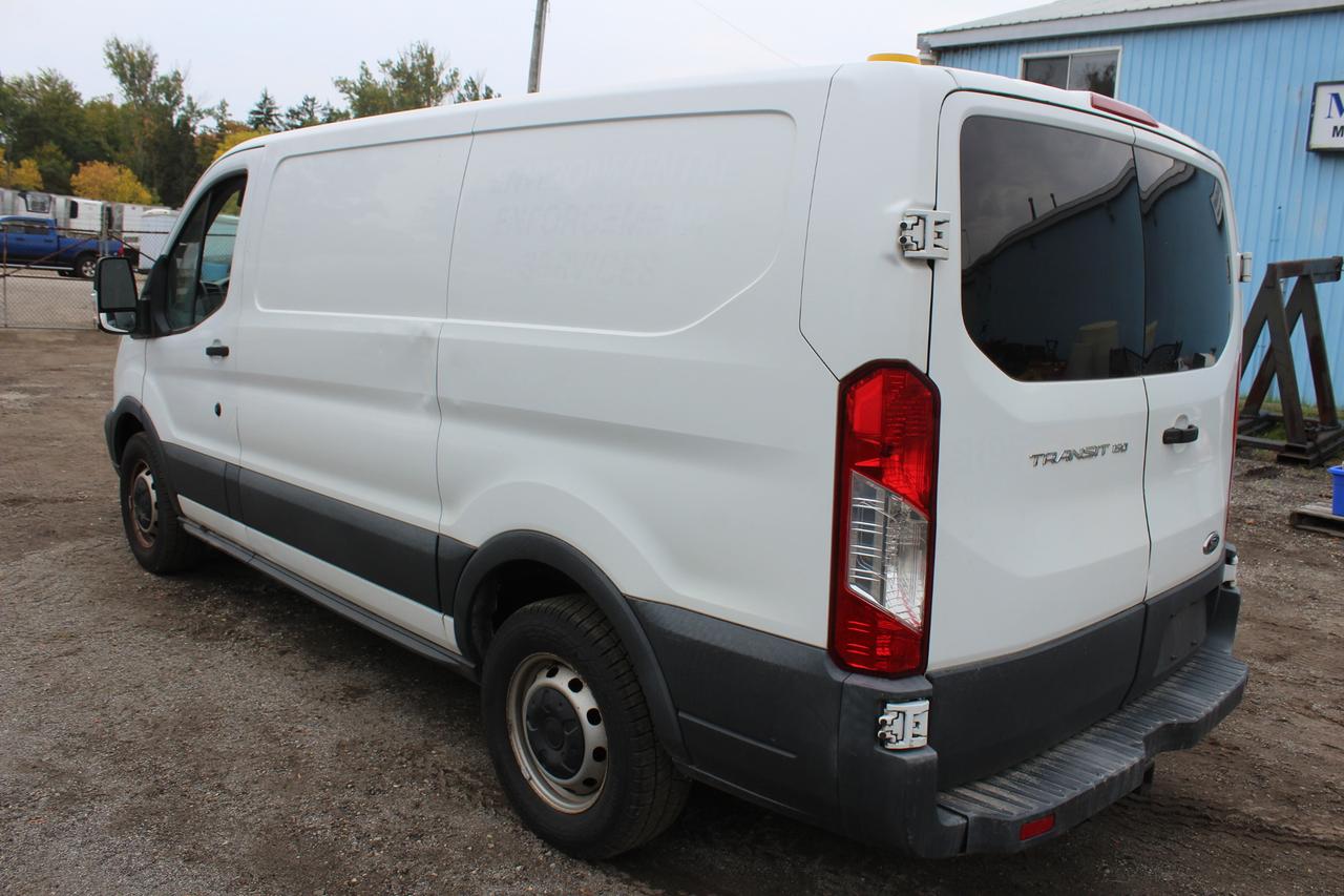 2015 Ford Transit Cargo Van  Photo