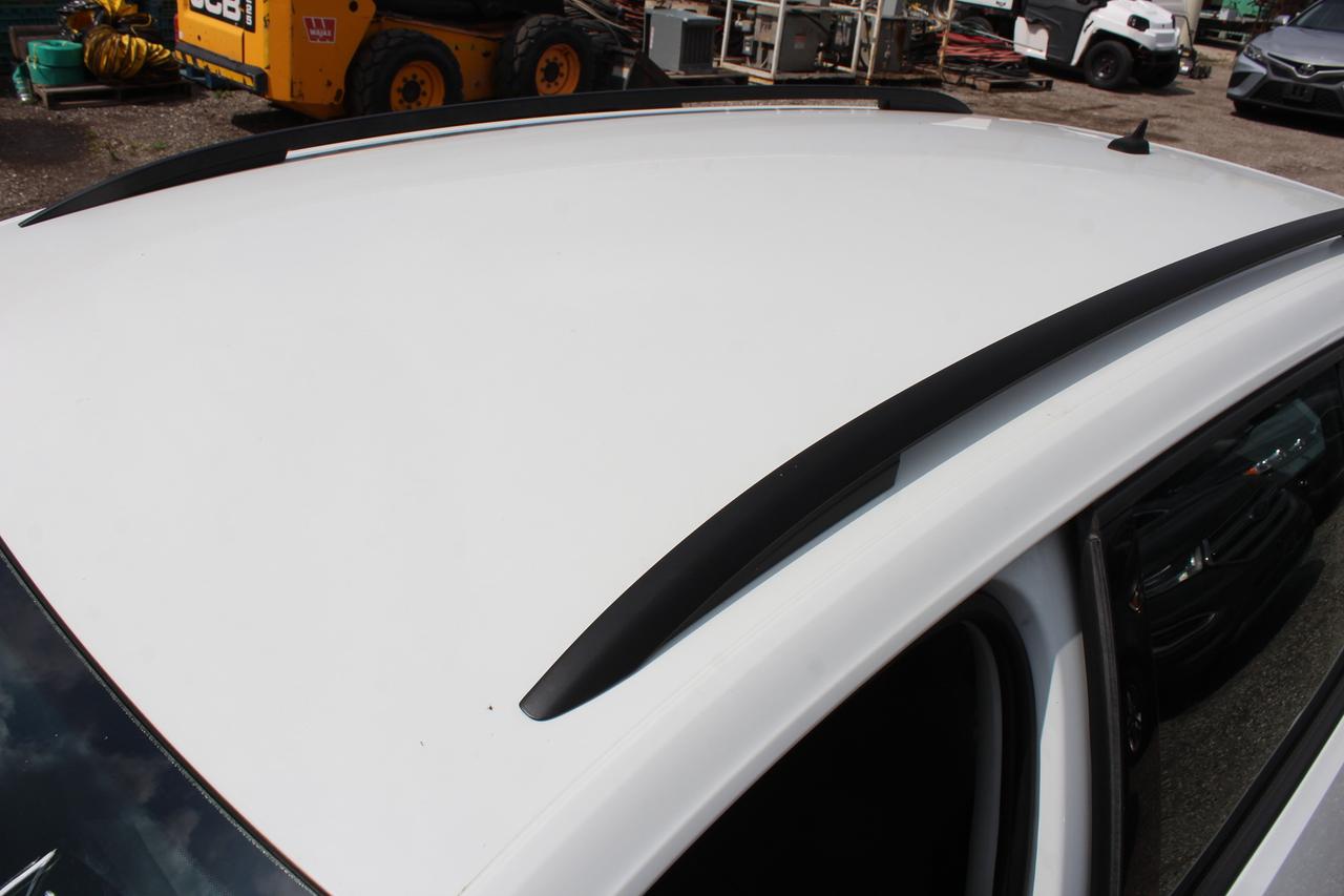 2016 Volkswagen Golf TRENDLINE Photo