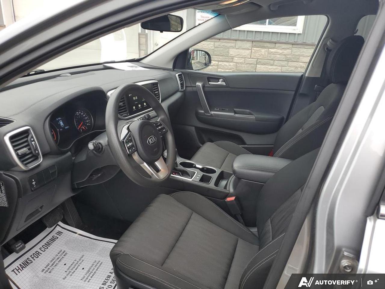 2022 Kia Sportage LX-HEATED SEATS-BLUETOOTH-BACK UP CAMERA-ALLOY WHE Photo