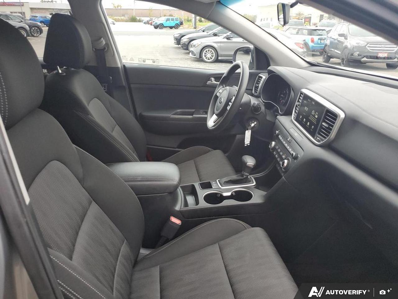 2022 Kia Sportage LX-HEATED SEATS-BLUETOOTH-BACK UP CAMERA-ALLOY WHE Photo