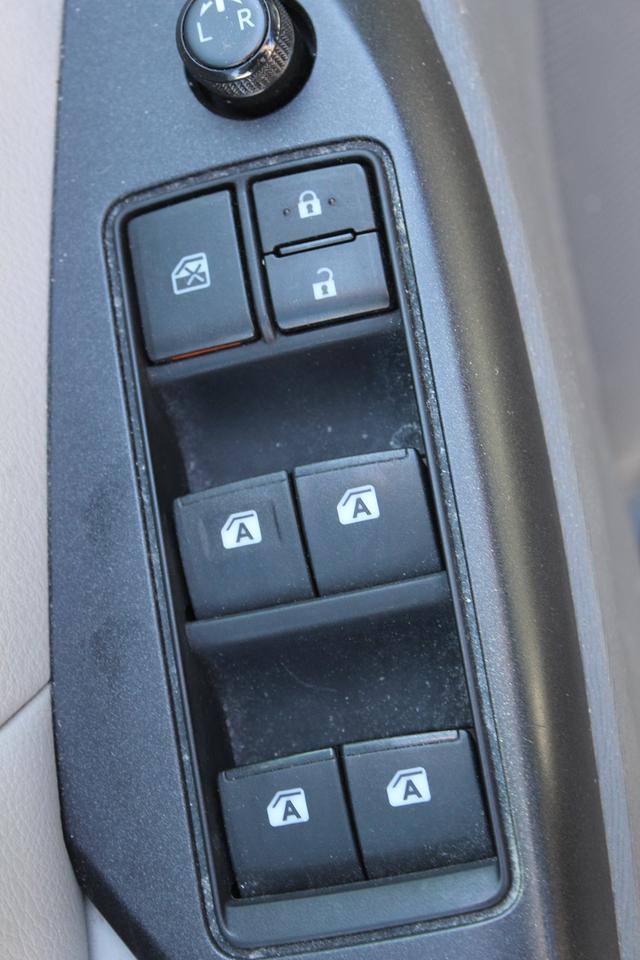 2015 Toyota Sienna  Photo