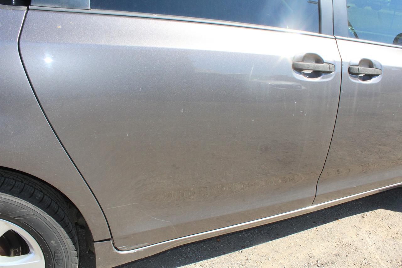 2015 Toyota Sienna  Photo