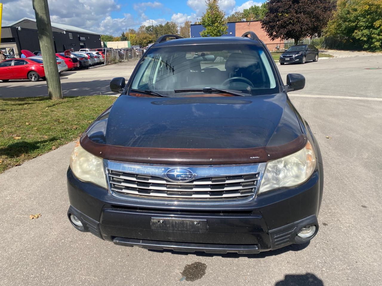 2010 Subaru Forester LTD Photo1