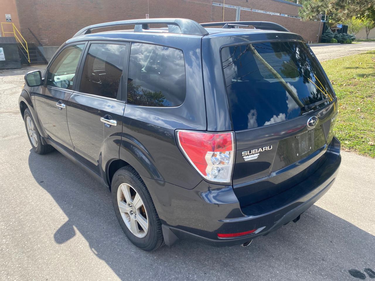 2010 Subaru Forester LTD Photo