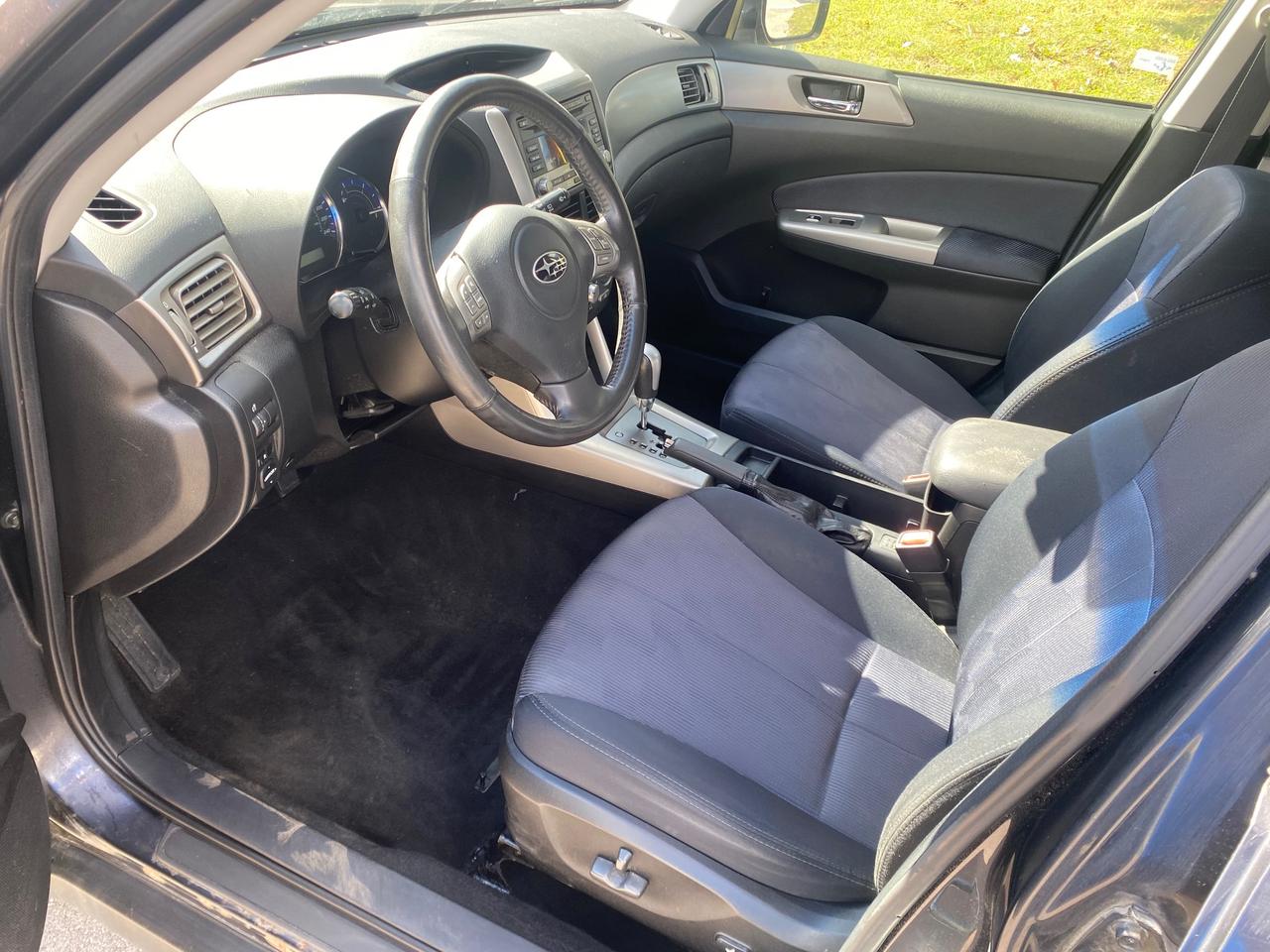 2010 Subaru Forester LTD Photo