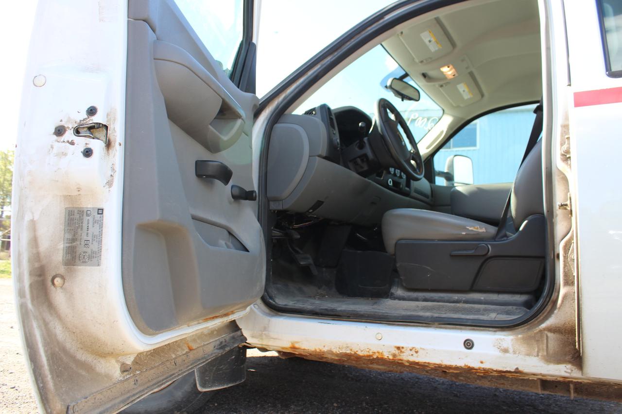 2009 Chevrolet Silverado 1500 WT Photo