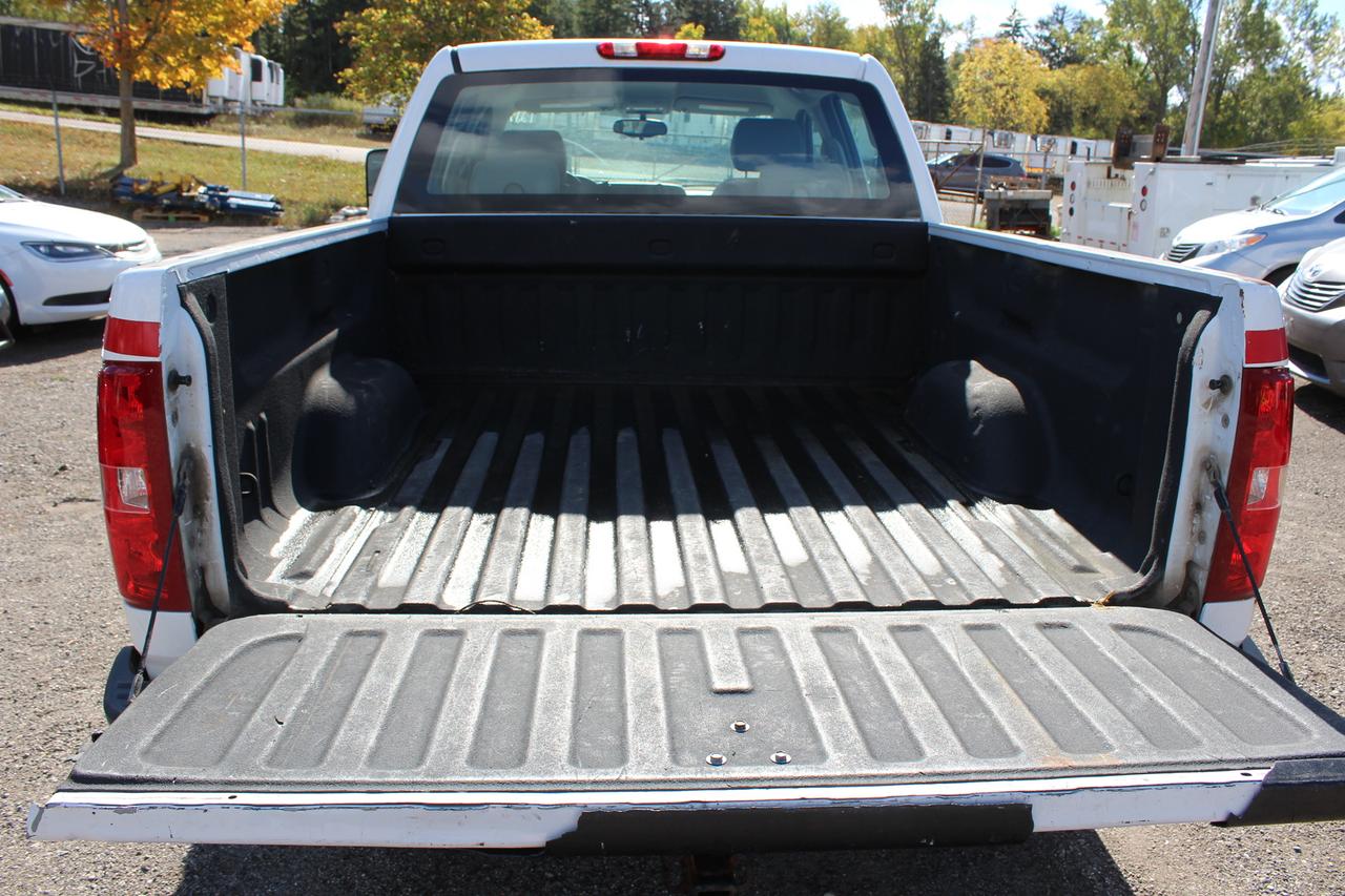 2009 Chevrolet Silverado 1500 WT Photo