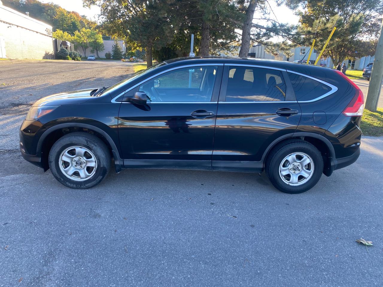 2012 Honda CR-V LX Photo0