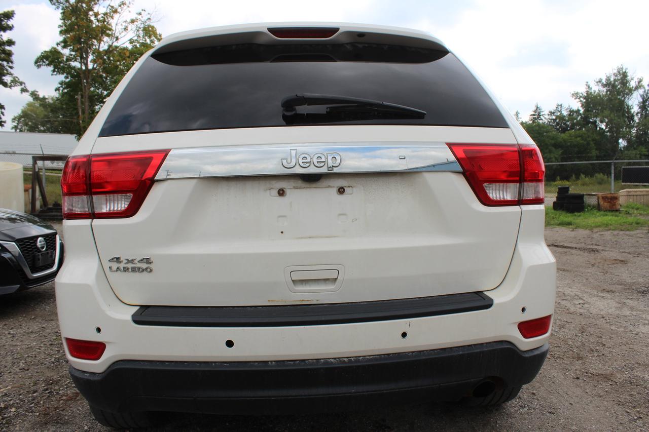 2011 Jeep Grand Cherokee Laredo Photo
