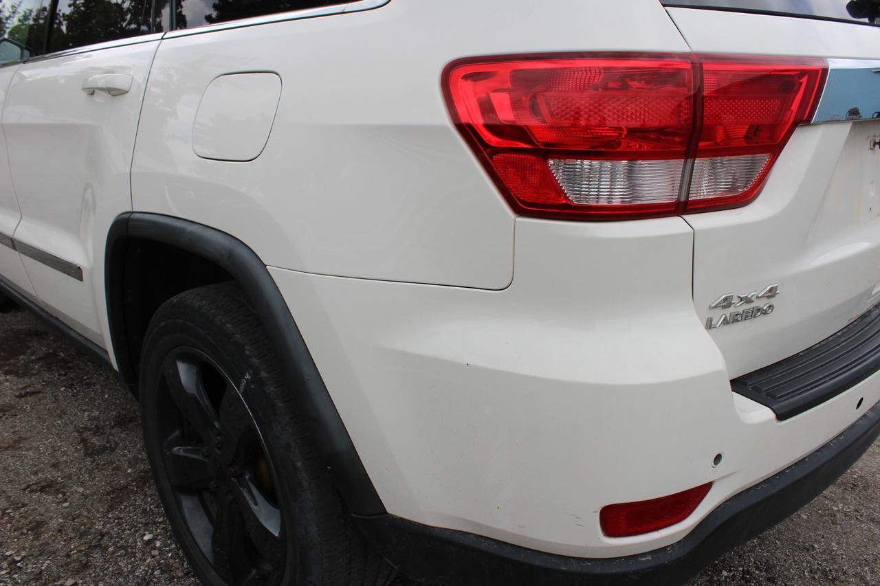 2011 Jeep Grand Cherokee Laredo Photo