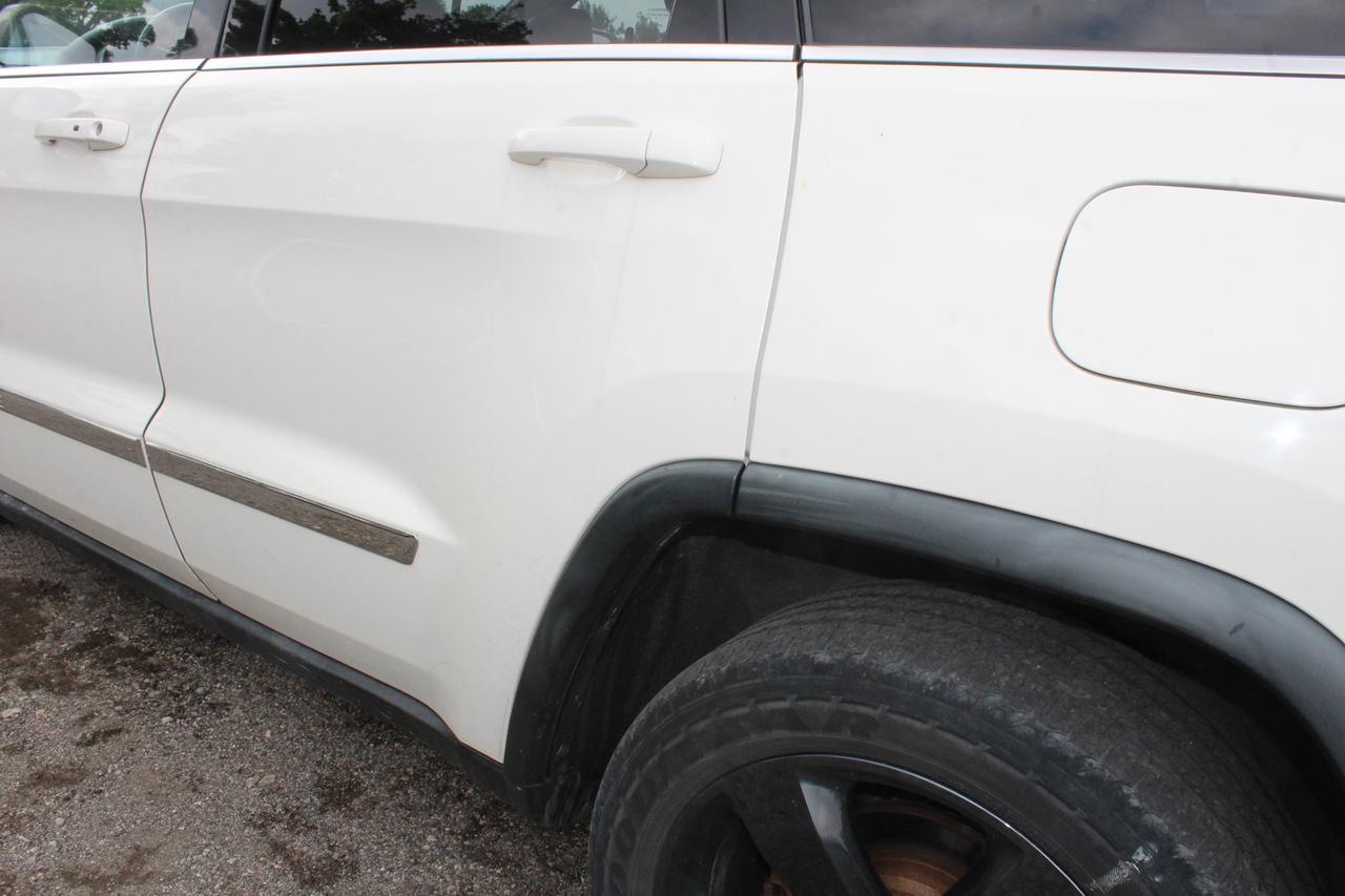 2011 Jeep Grand Cherokee Laredo Photo