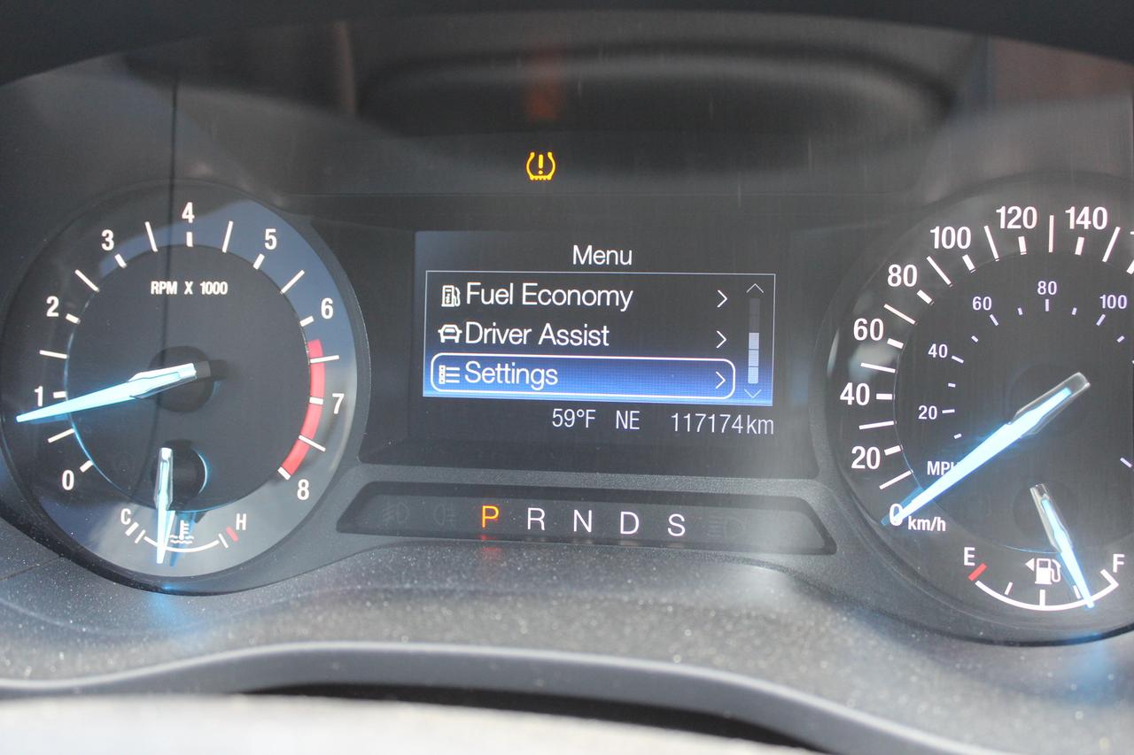 2015 Ford Fusion SE Photo