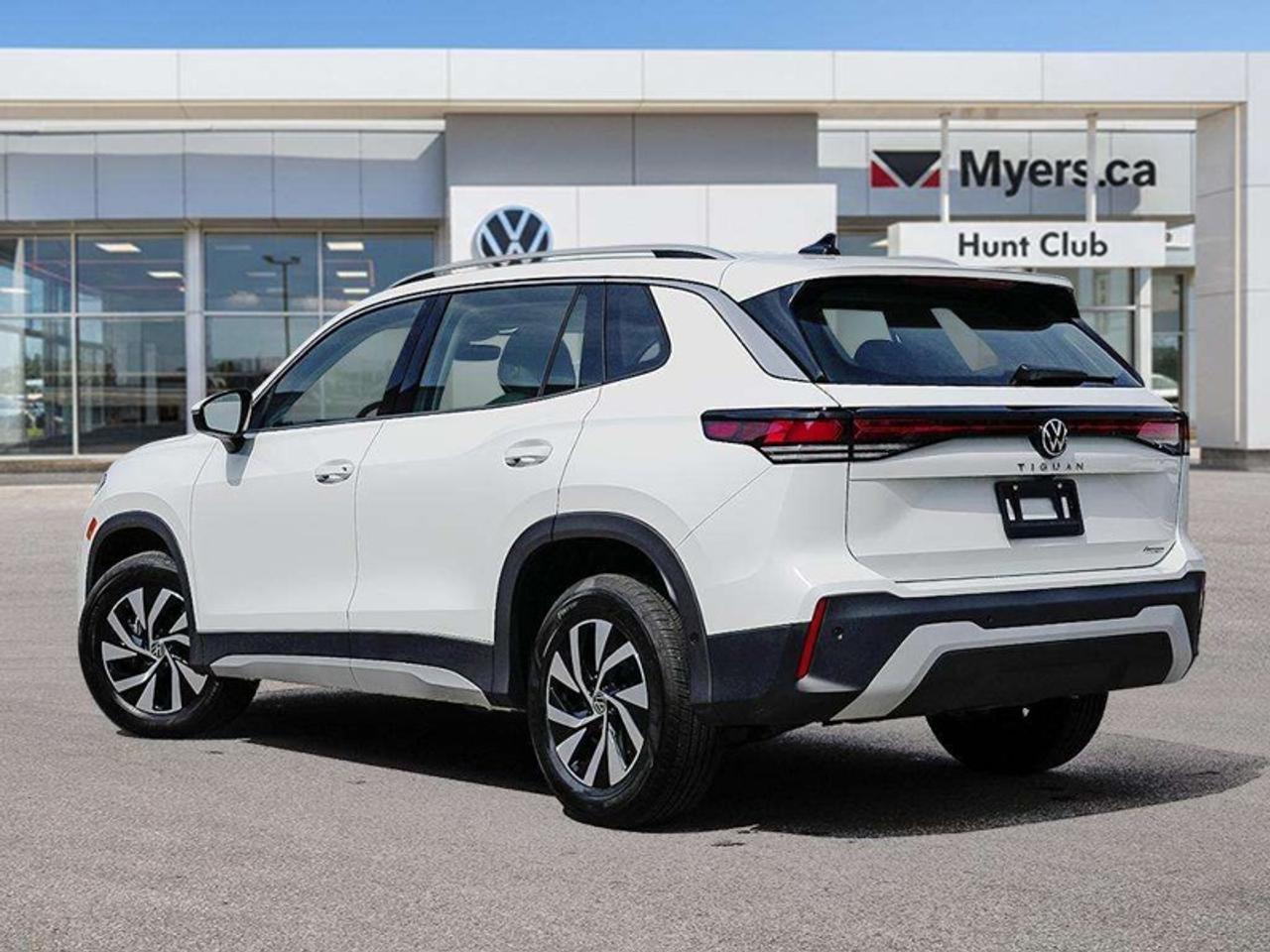 2027 Volkswagen Tiguan Trendline Photo3