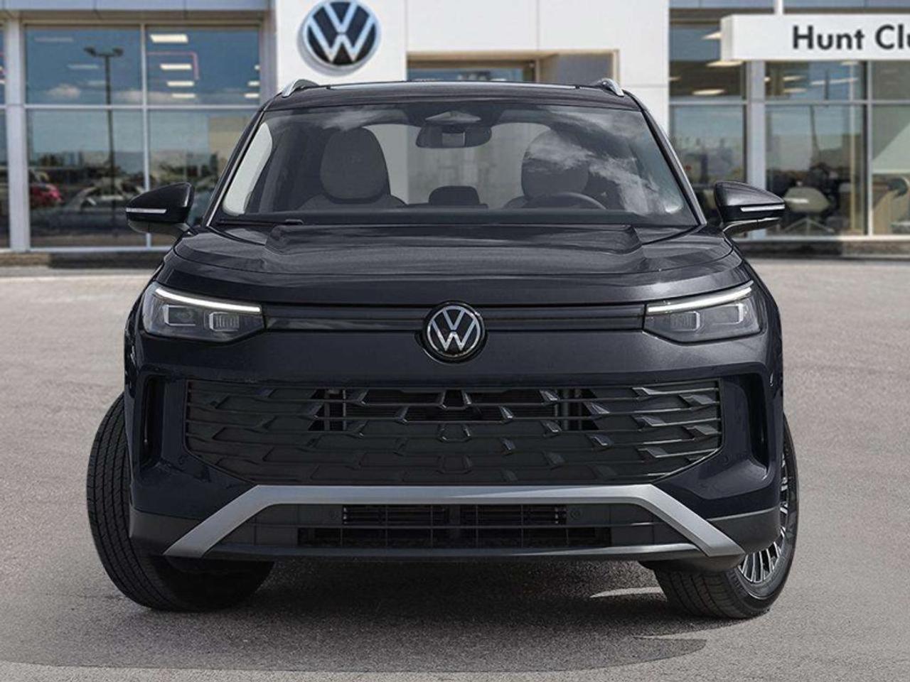2026 Volkswagen Tiguan Comfortline  - Power Liftgate Photo1