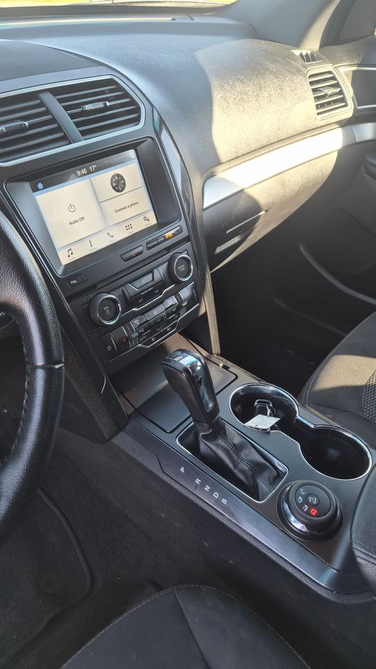 2017 Ford Explorer XLT Photo