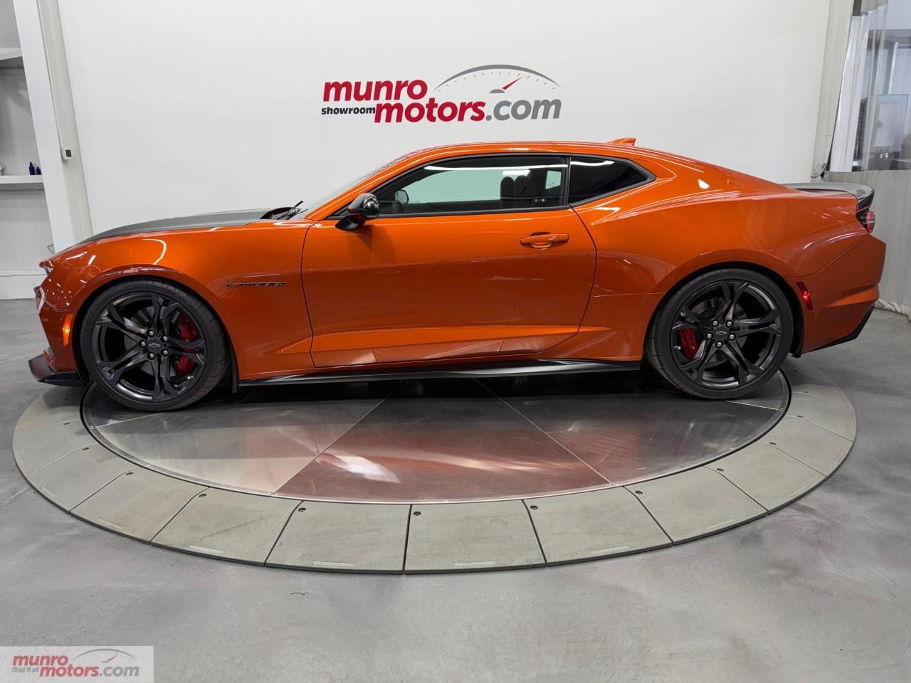 2023 Chevrolet Camaro 2dr Coupe 1SS Photo3
