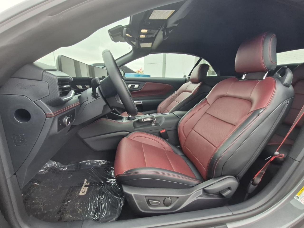 2026 Ford Mustang GT PERFORMANCE PACK, ACTIVE VALVE AND MAGNA RIDE! Photo