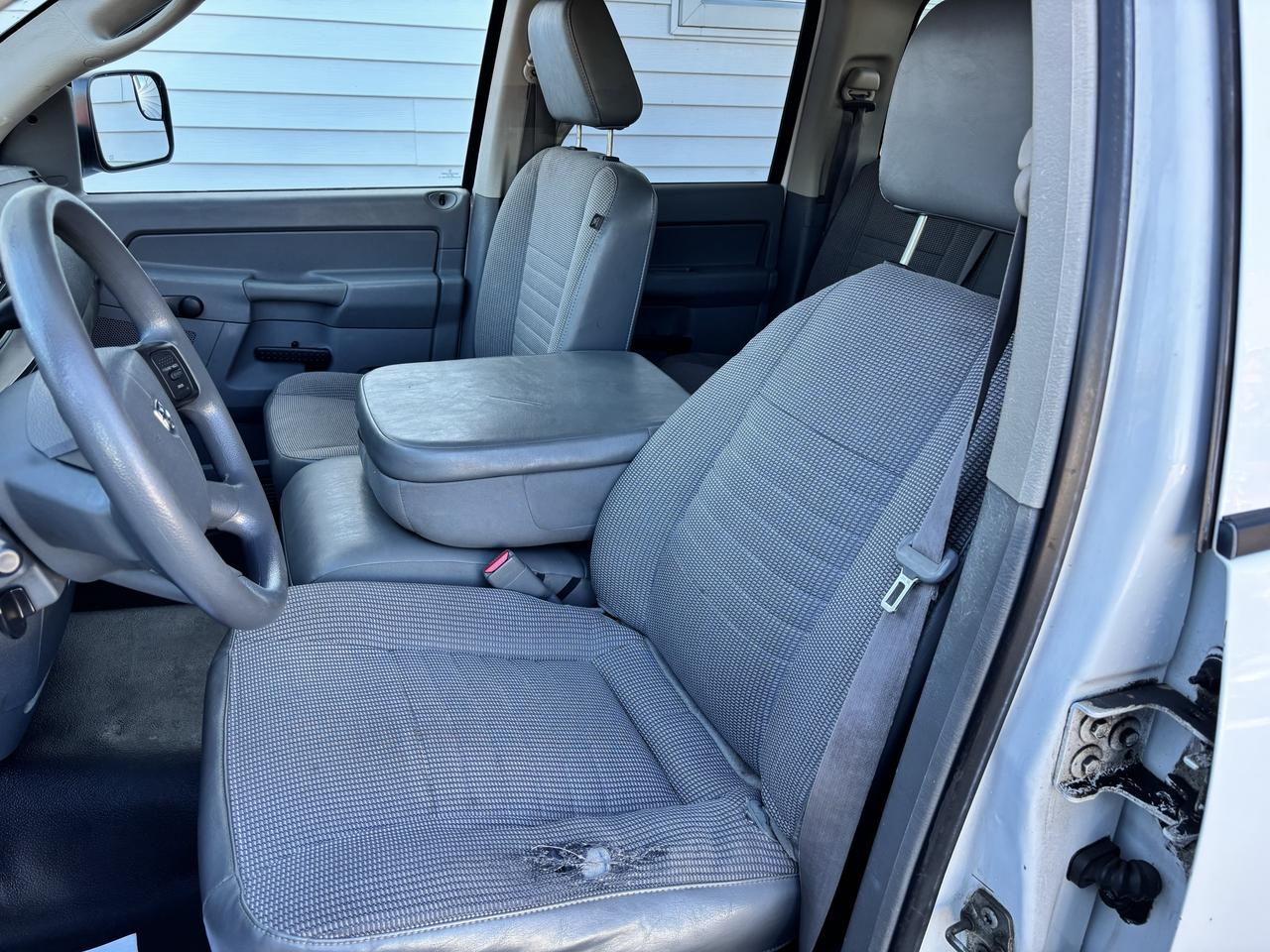 2008 Dodge Ram 2500 ST ** TOW PKG, CRUISE, 6 PASS ** Photo