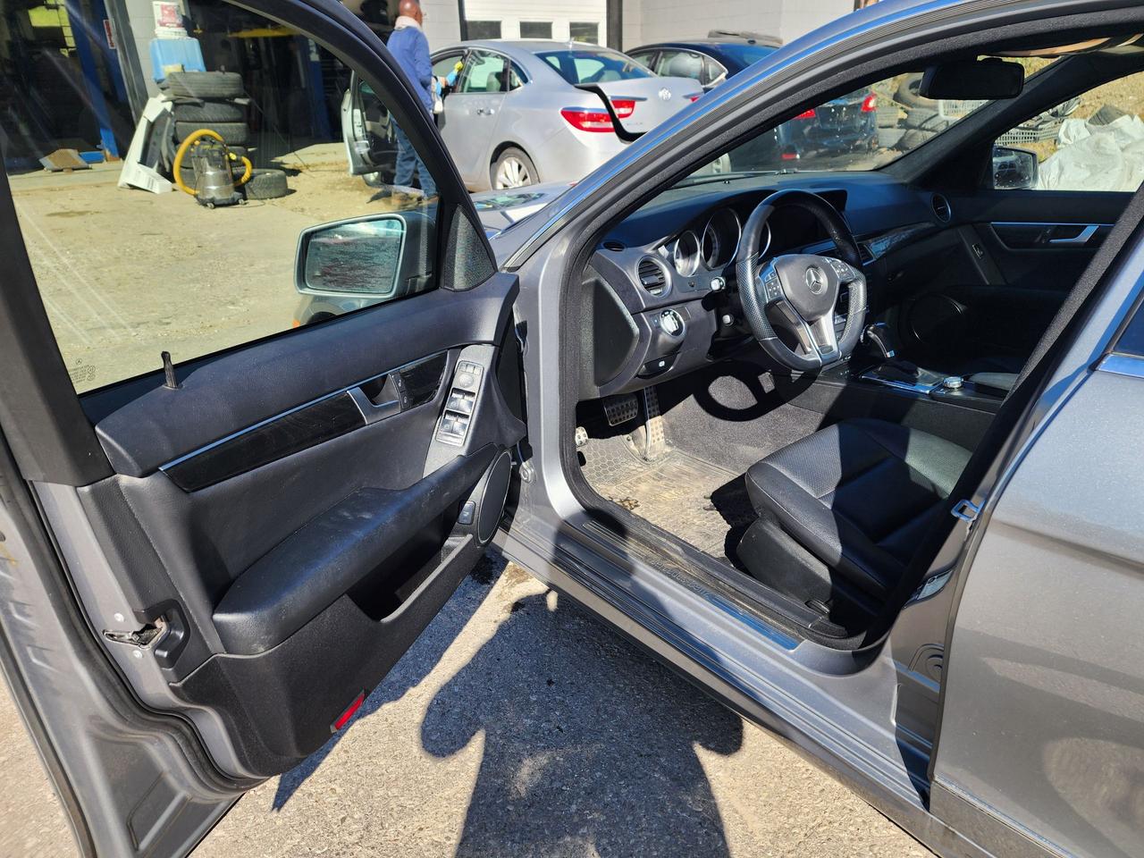 2014 Mercedes-Benz C-Class C 300 l LOW KM'S l NAV l AWD l Clean Carfax Photo