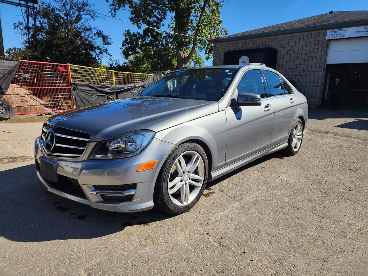 2014 Mercedes-Benz C-Class C 300 l LOW KM'S l NAV l AWD l Clean Carfax - Photo #1
