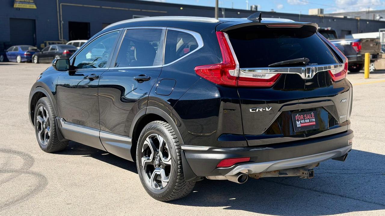 2018 Honda CR-V Touring AWD Photo