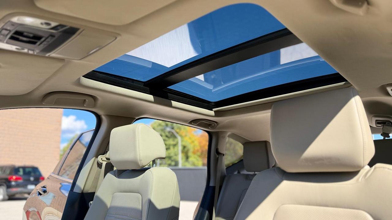 2018 Honda CR-V Touring AWD Photo