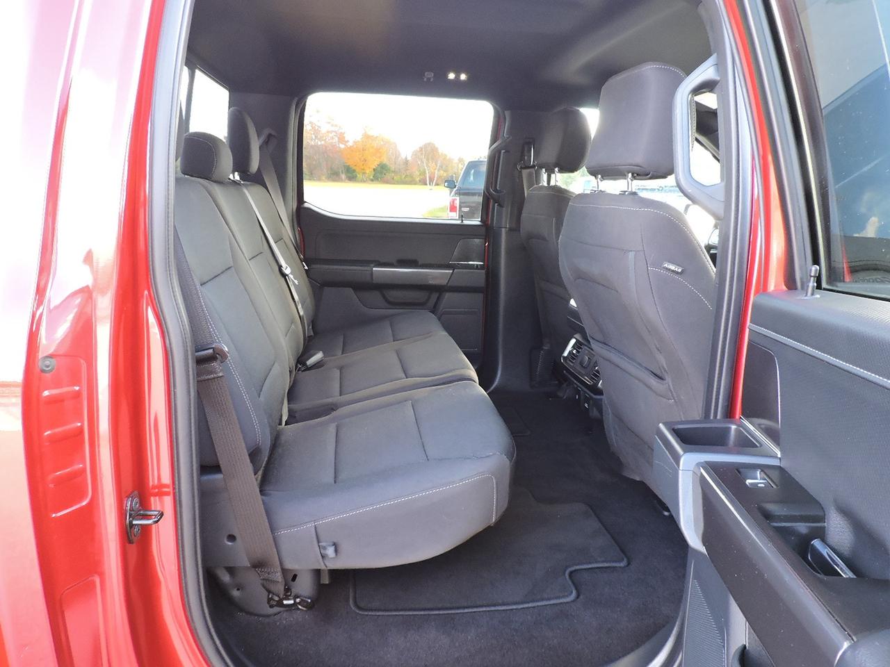 2022 Ford F-150 XLT/Sport 5.0L 4X4 1-Owner Well Oiled  53000KMS Photo