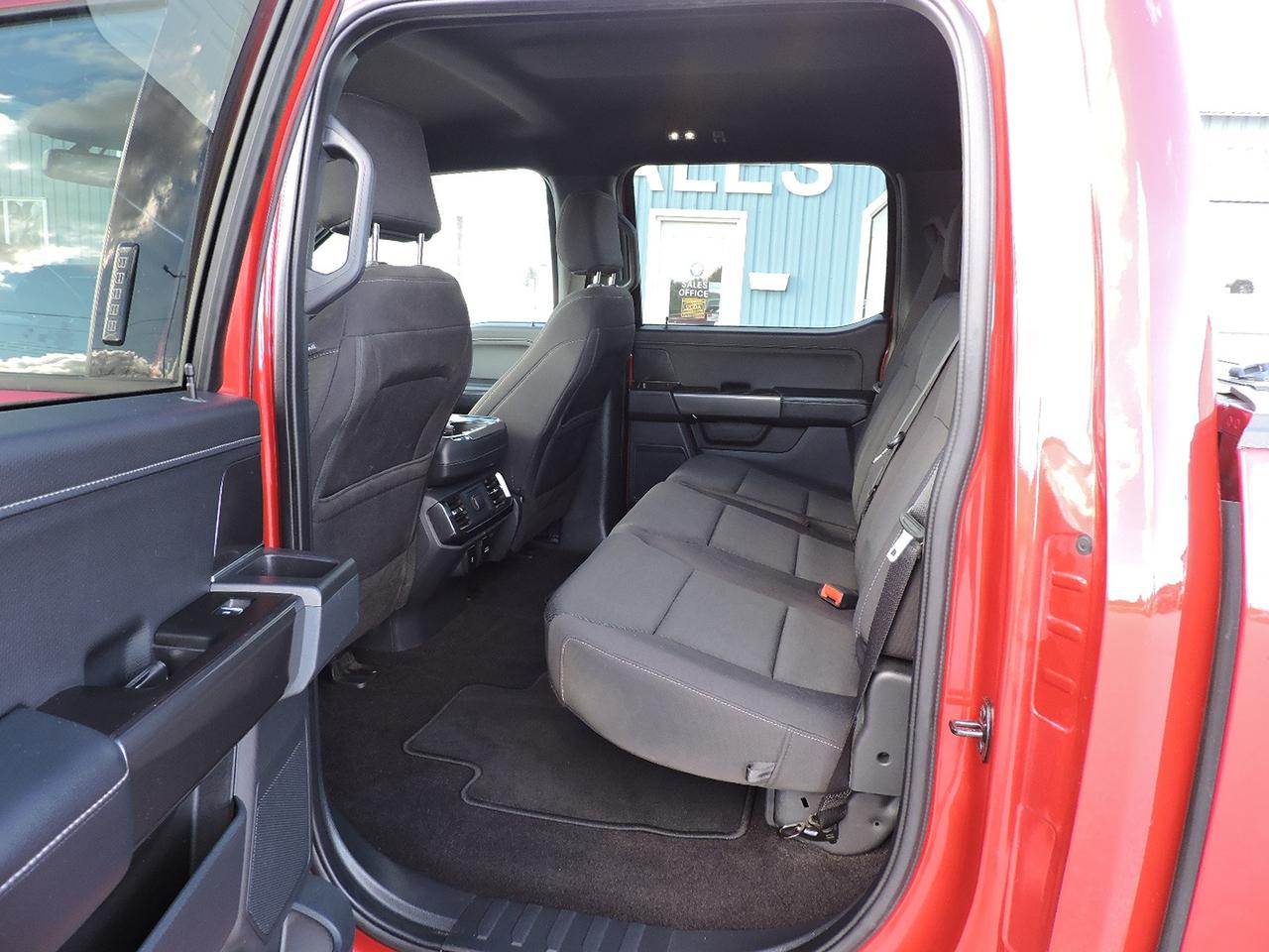 2022 Ford F-150 XLT/Sport 5.0L 4X4 1-Owner Well Oiled  53000KMS Photo