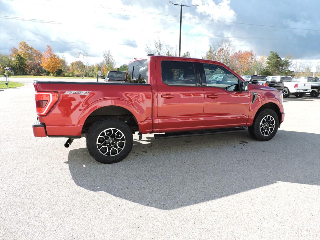 2022 Ford F-150 XLT/Sport 5.0L 4X4 1-Owner Well Oiled  53000KMS Photo