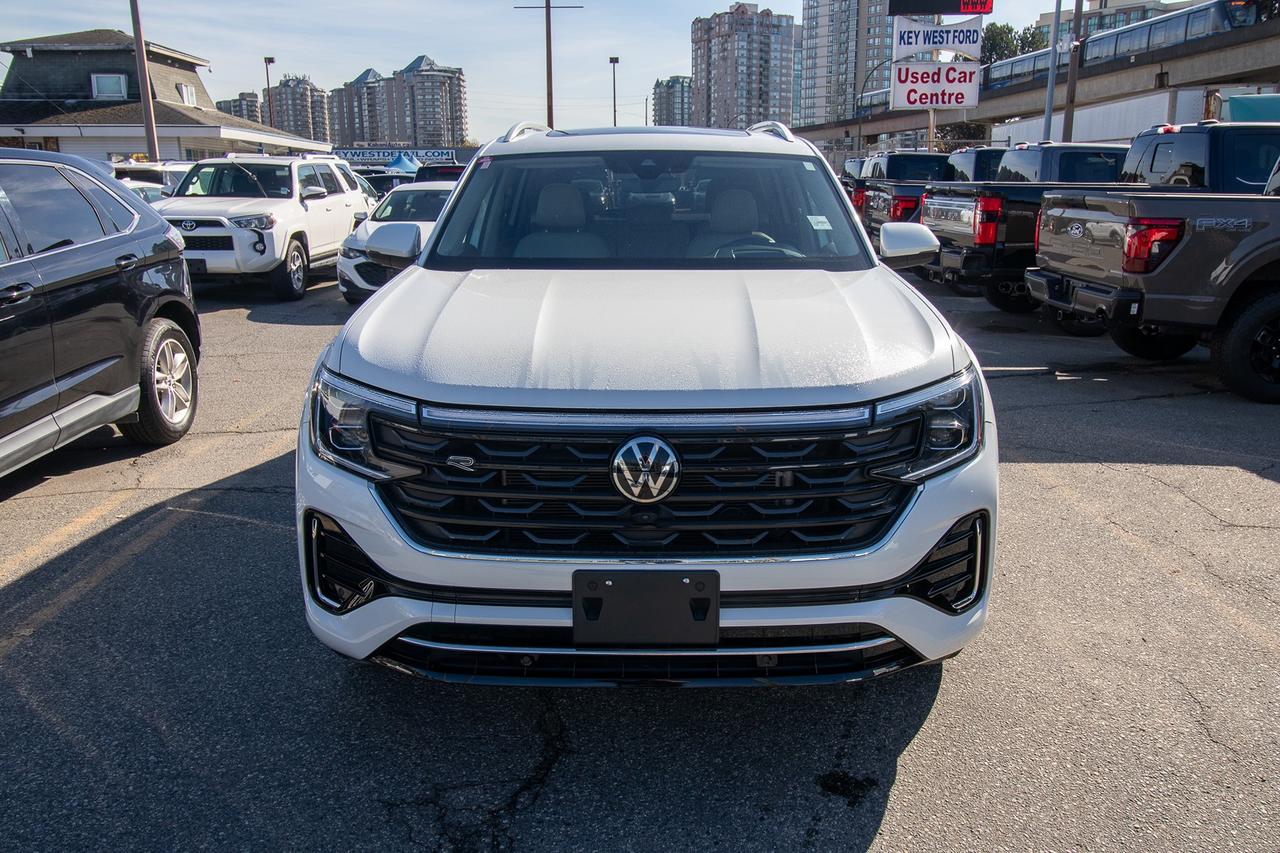 2024 Volkswagen Atlas Execline 2.0 TSI 4MOTION Photo2