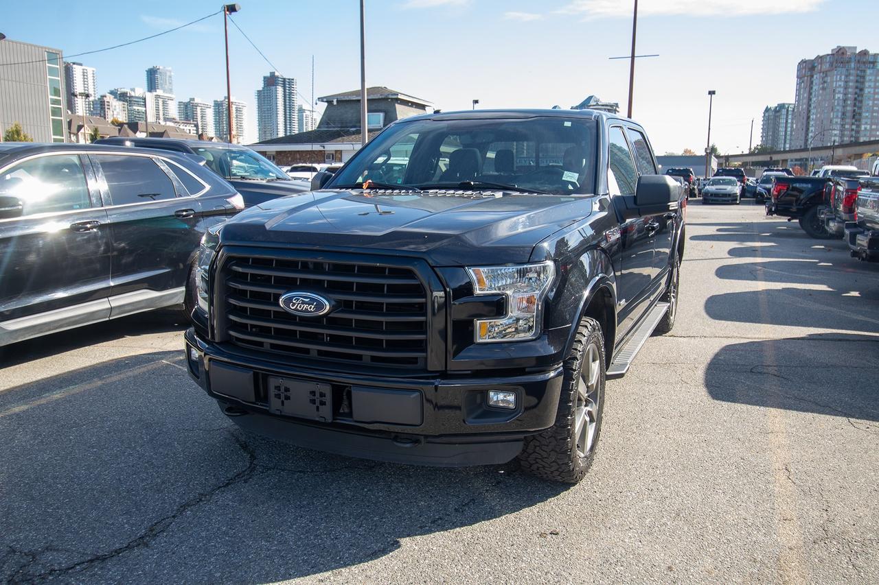 2016 Ford F-150 4WD SUPERCREW 145" XLT Photo0