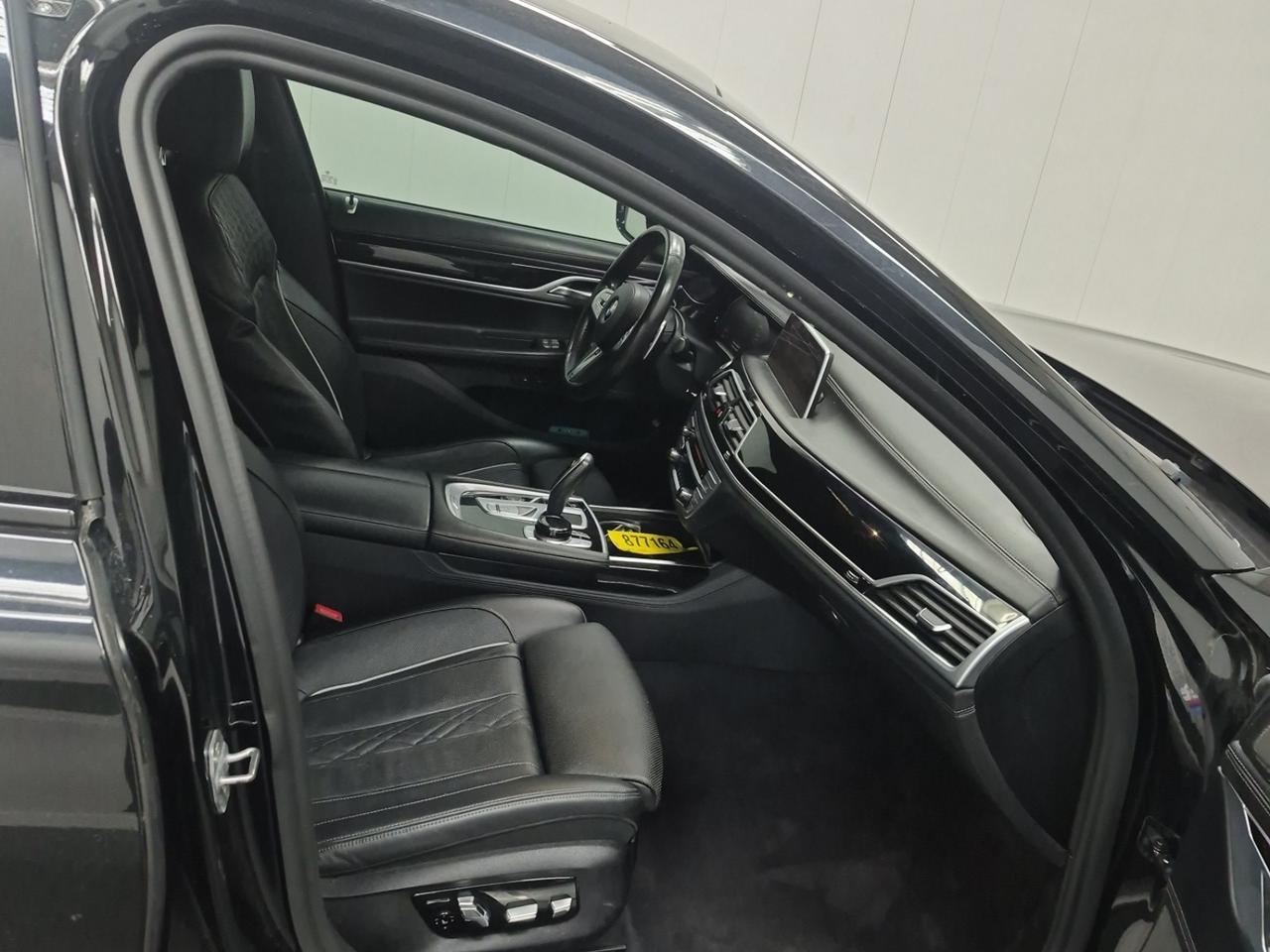 2020 BMW 7 Series 750i xDrive M SPORT|CLEAN CARFAX|NAVI|ROOF Photo2
