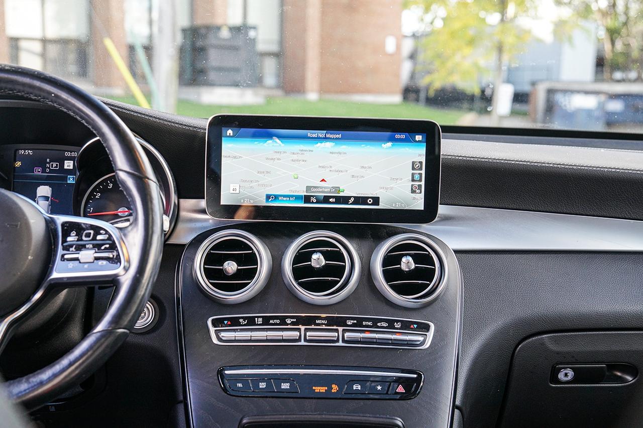 2023 Mercedes-Benz GLC-Class GLC 300 4MATIC|AMG PKG|NAVI|PANO|WOOD TRIM Photo