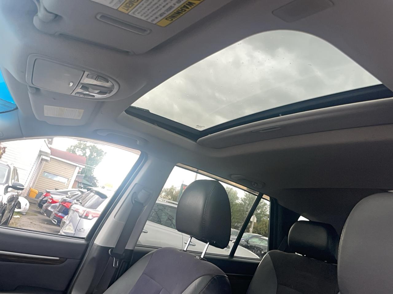2010 Hyundai Santa Fe GL W/SPORT Photo