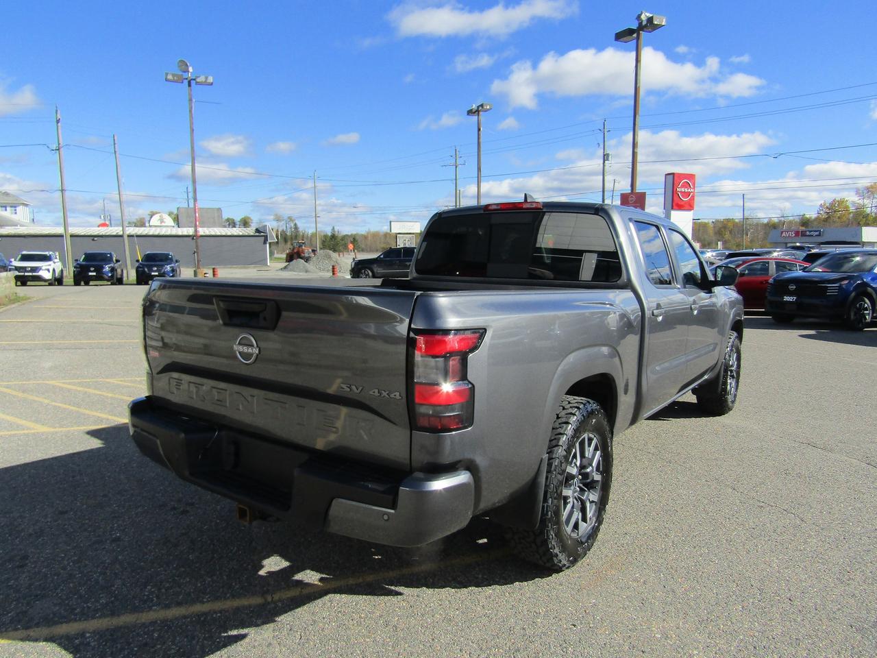 2023 Nissan Frontier SV Photo