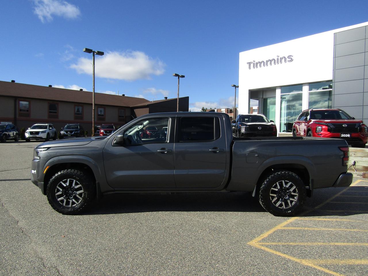 2023 Nissan Frontier SV Photo