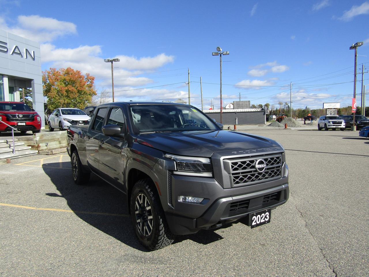 2023 Nissan Frontier SV Photo2
