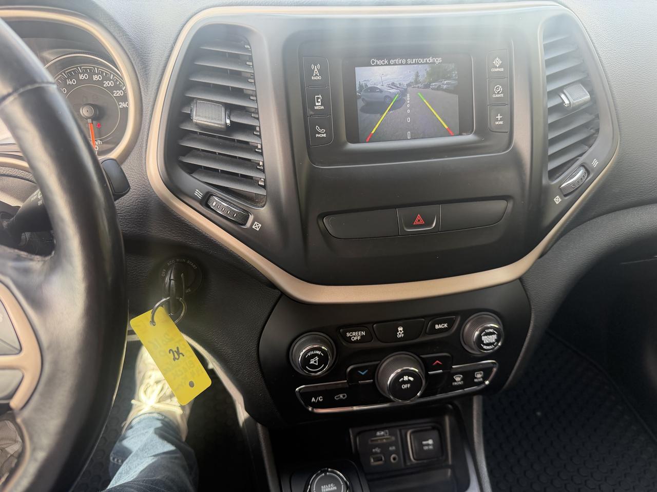 2016 Jeep Cherokee Altitude | 4WD | Clean CARFAX Photo