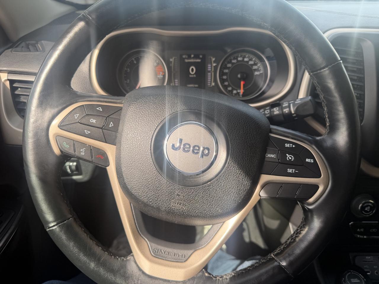 2016 Jeep Cherokee Altitude | 4WD | Clean CARFAX Photo