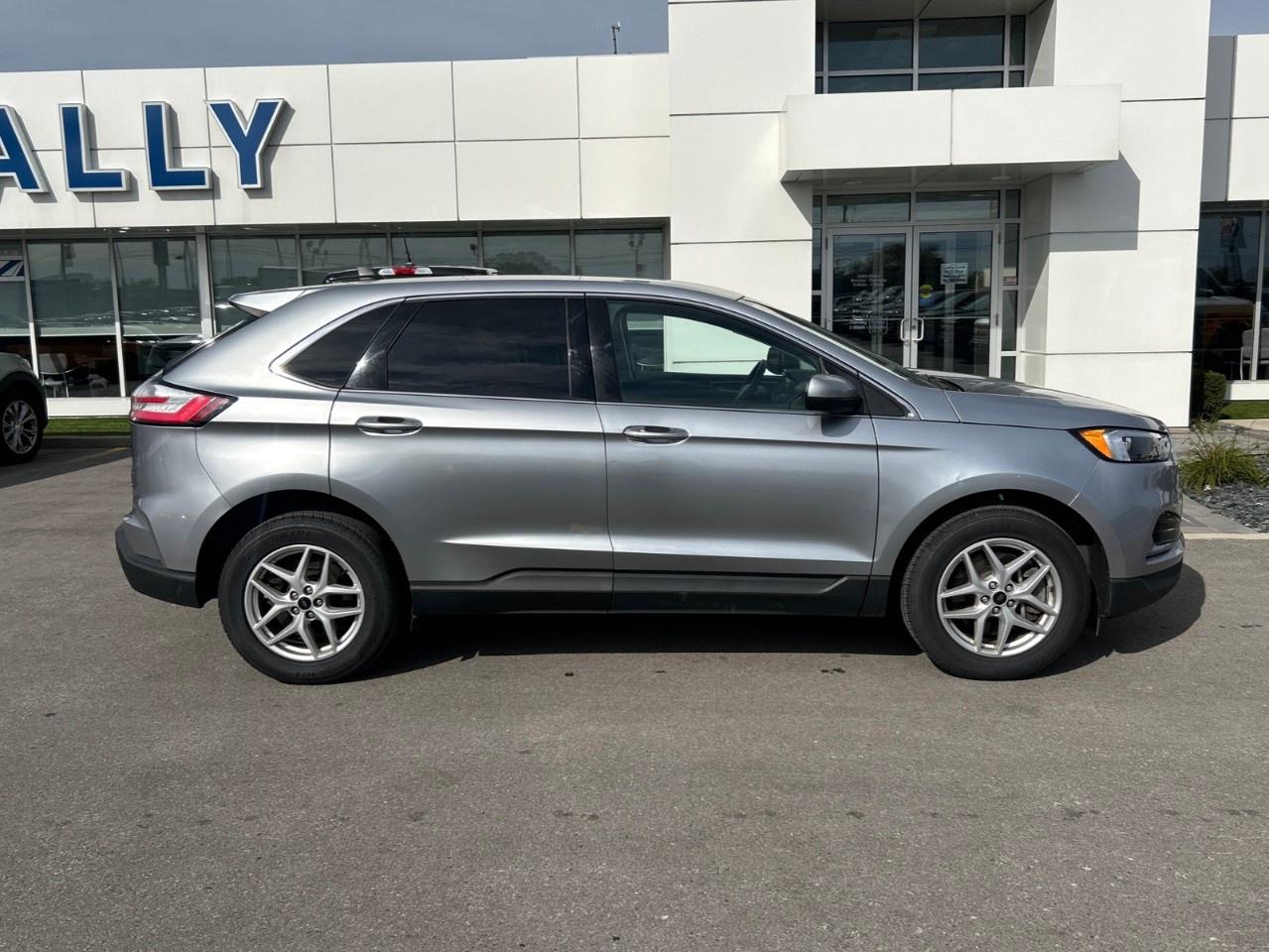 2024 Ford Edge SEL AWD Photo5