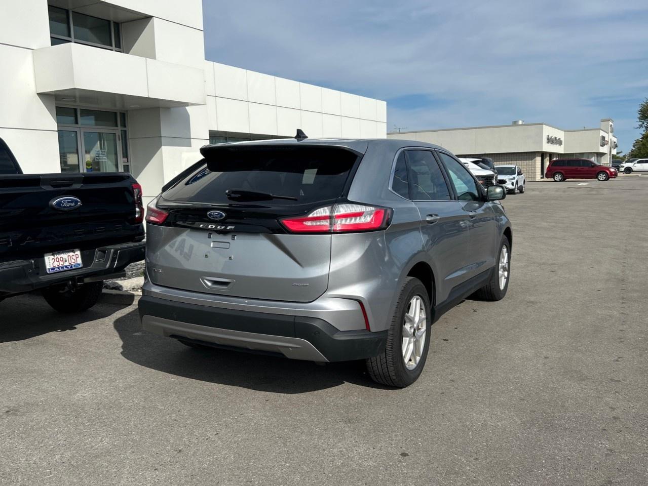 2024 Ford Edge SEL AWD Photo