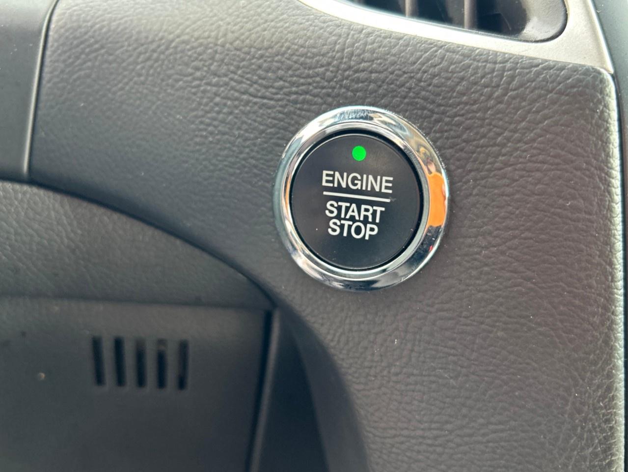 2024 Ford Edge SEL AWD Photo