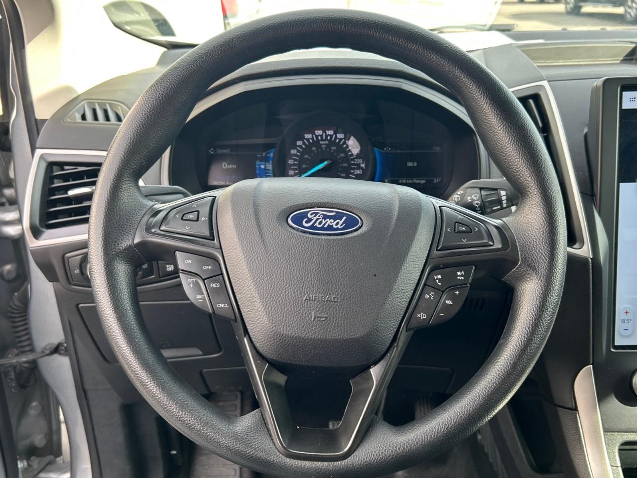 2024 Ford Edge SEL AWD Photo